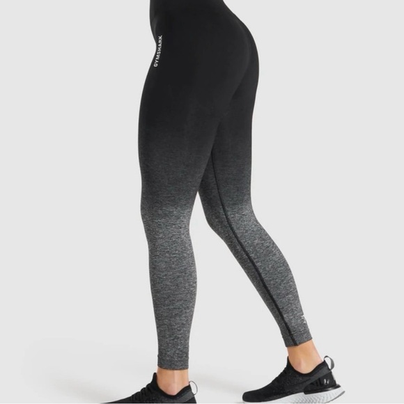 Gymshark Adapt Ombré Leggings - Picture 3 of 9
